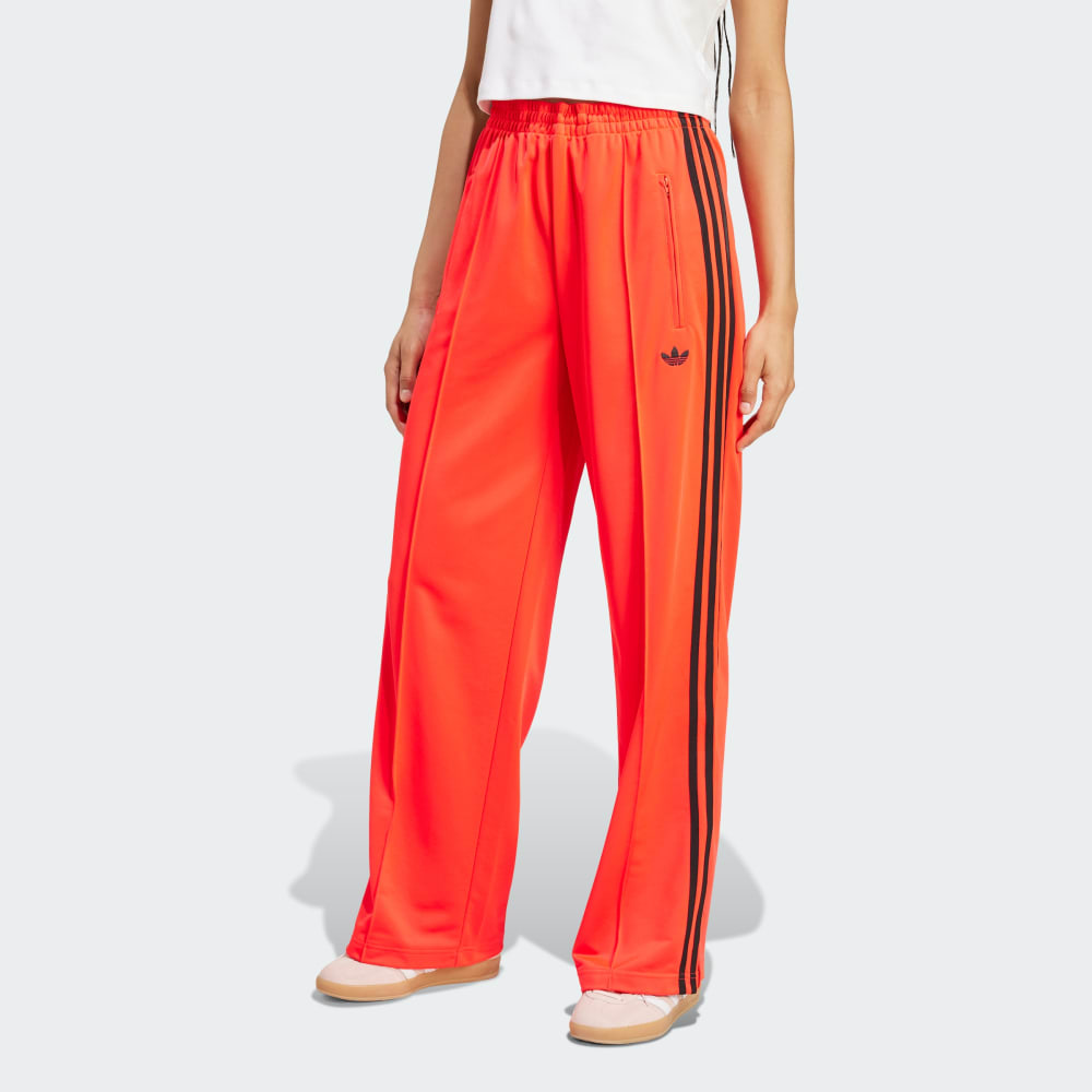 

Спортивный костюм Adidas Adicolor Classic Firebird Loose Track Pants, цвет Lucid Red/Black
