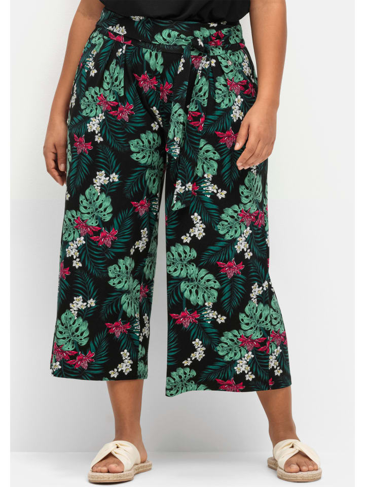 

Тканевые шорты sheego