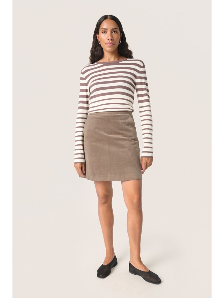 

Свитер прямого кроя SLSpina в цвете кофейный кварц с белой полоской Soaked in Luxury