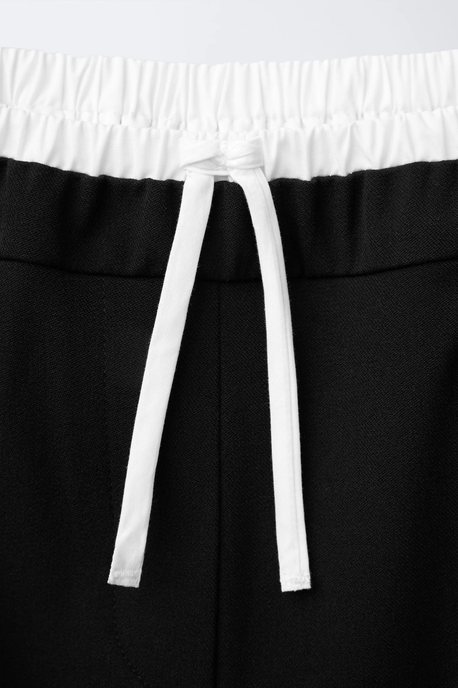 Брюки с двойным поясом и широкими штанинами Zara, черный — фото 3