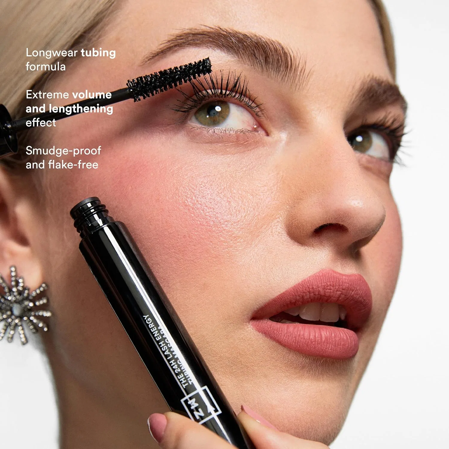 Черная тушь для ресниц «The 24H Lash Energy Tubing Mascara 900» от 3INA MAKEUP 3Ina — фото 3