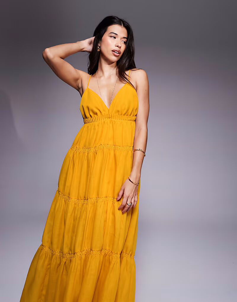 

Платье макси ASOS DESIGN с ярусами, сборками и объемной юбкой горчичного цвета