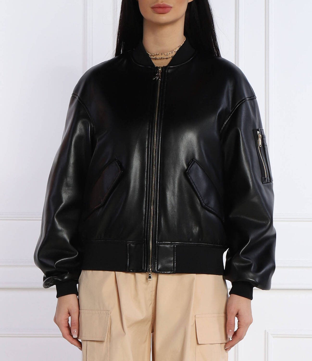 

Куртка Patrizia Pepe Regular Fit, черный