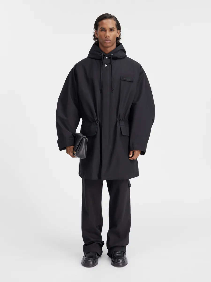 

Парка с капюшоном Марроне Jacquemus, черный