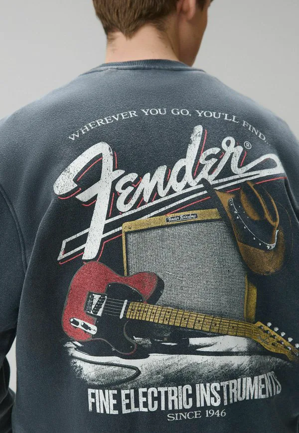 Толстовка с круглым вырезом и графическим изображением лицензии fender стандартного кроя Next, Slate Grey — фото 4
