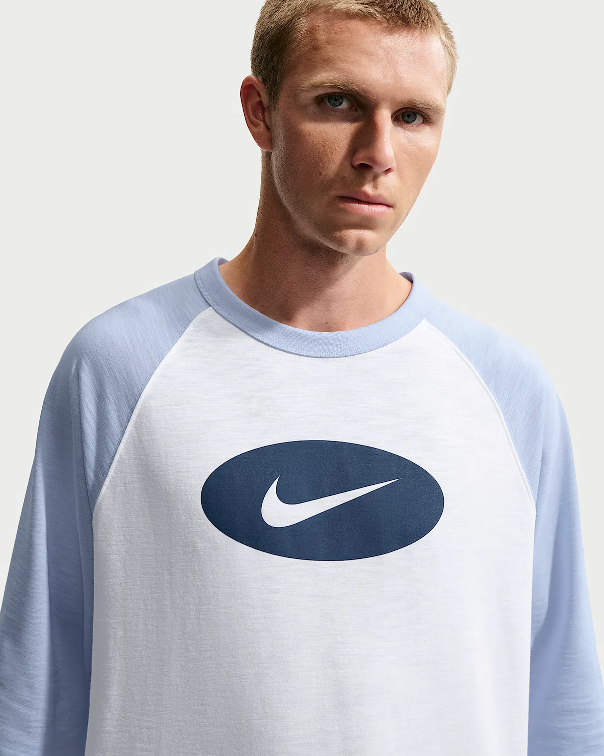 Мужская футболка Nike Club с рукавом 3/4 реглан, Hydrogen Blue/White/Obsidian — фото 3