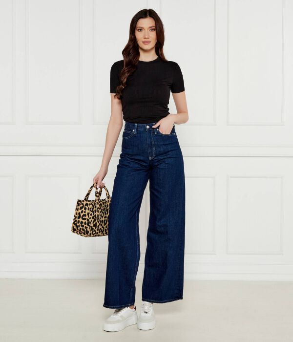 Футболка женская Calvin Klein однотонная из модала, черный — фото 2