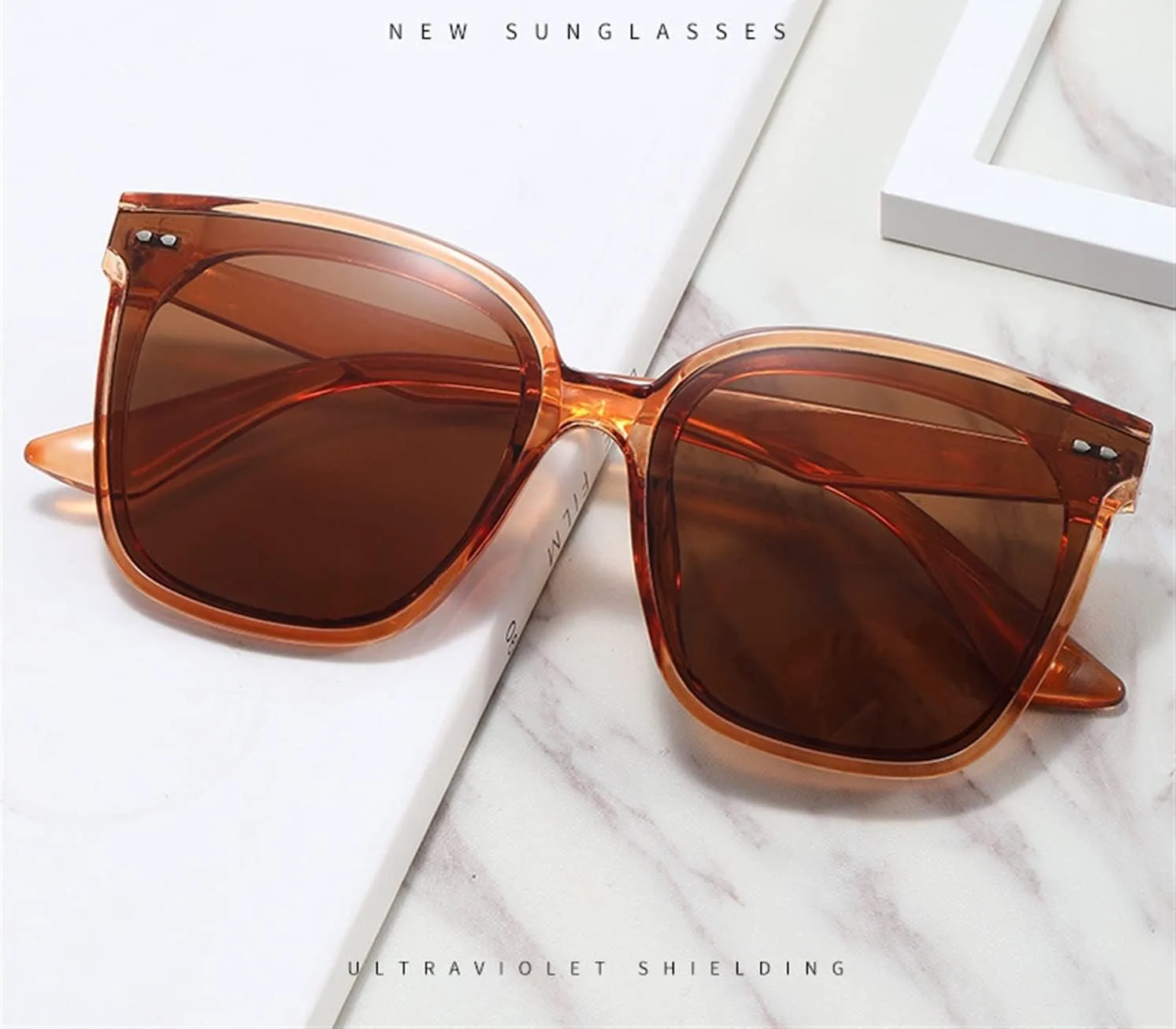 

Спортивные солнцезащитные очки XINXIN с большой оправой, для мужчин и женщин, для защиты от солнца на открытом воздухе и на пляже (цвет: B, размер: средний), B