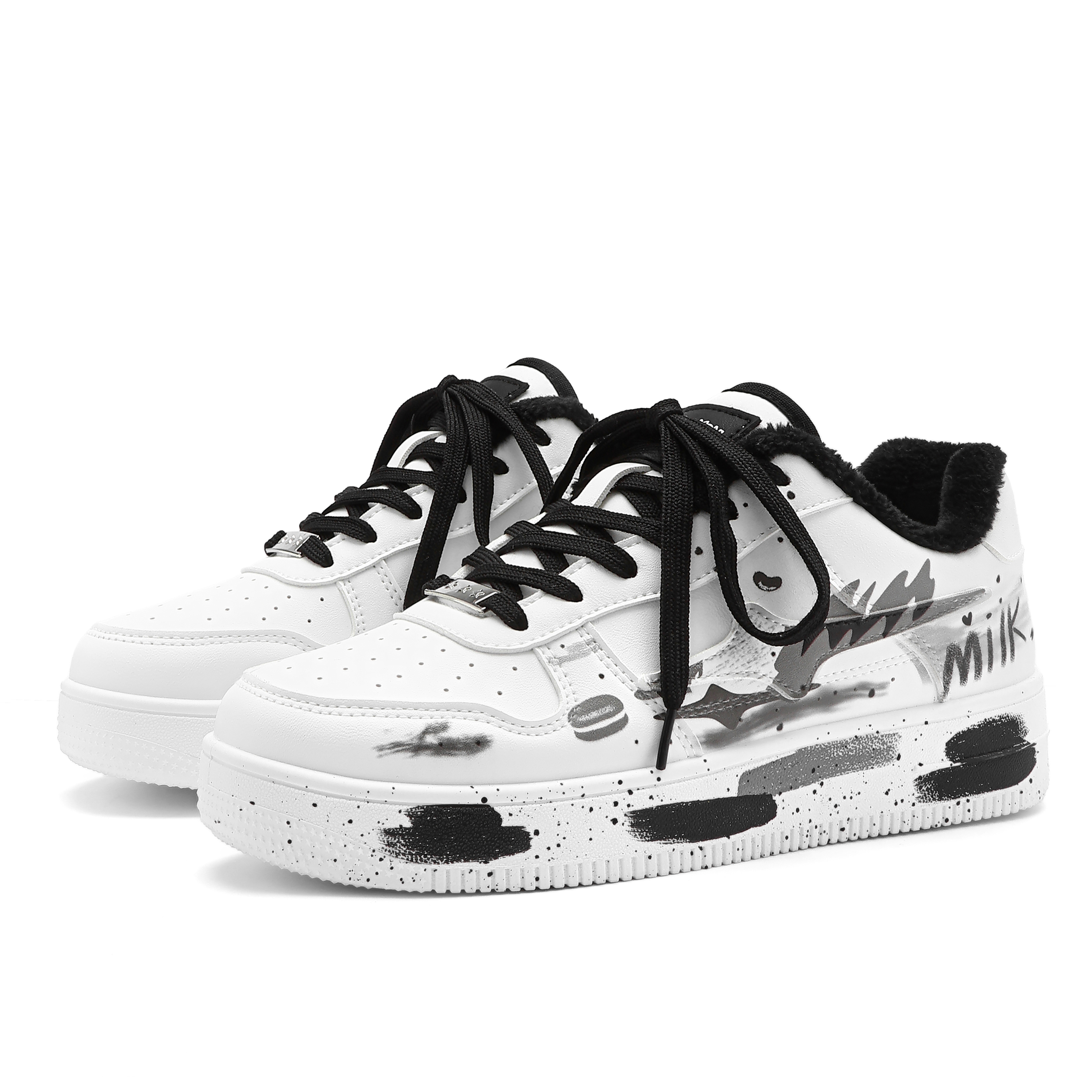 

Амортизация Устойчивость к истиранию Баланс Легкость Дышащий материал Поддержка Увеличение высоты Низкий верх Crayon Shinchan, graffiti черный (fleece-lined)