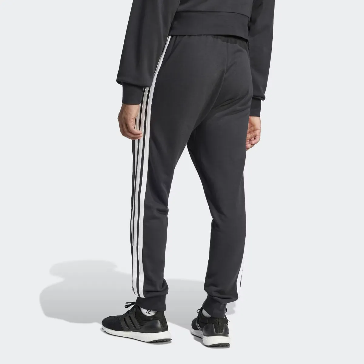 Мужские брюки Adidas Essentials French Terry с тремя полосками, черный — фото 2
