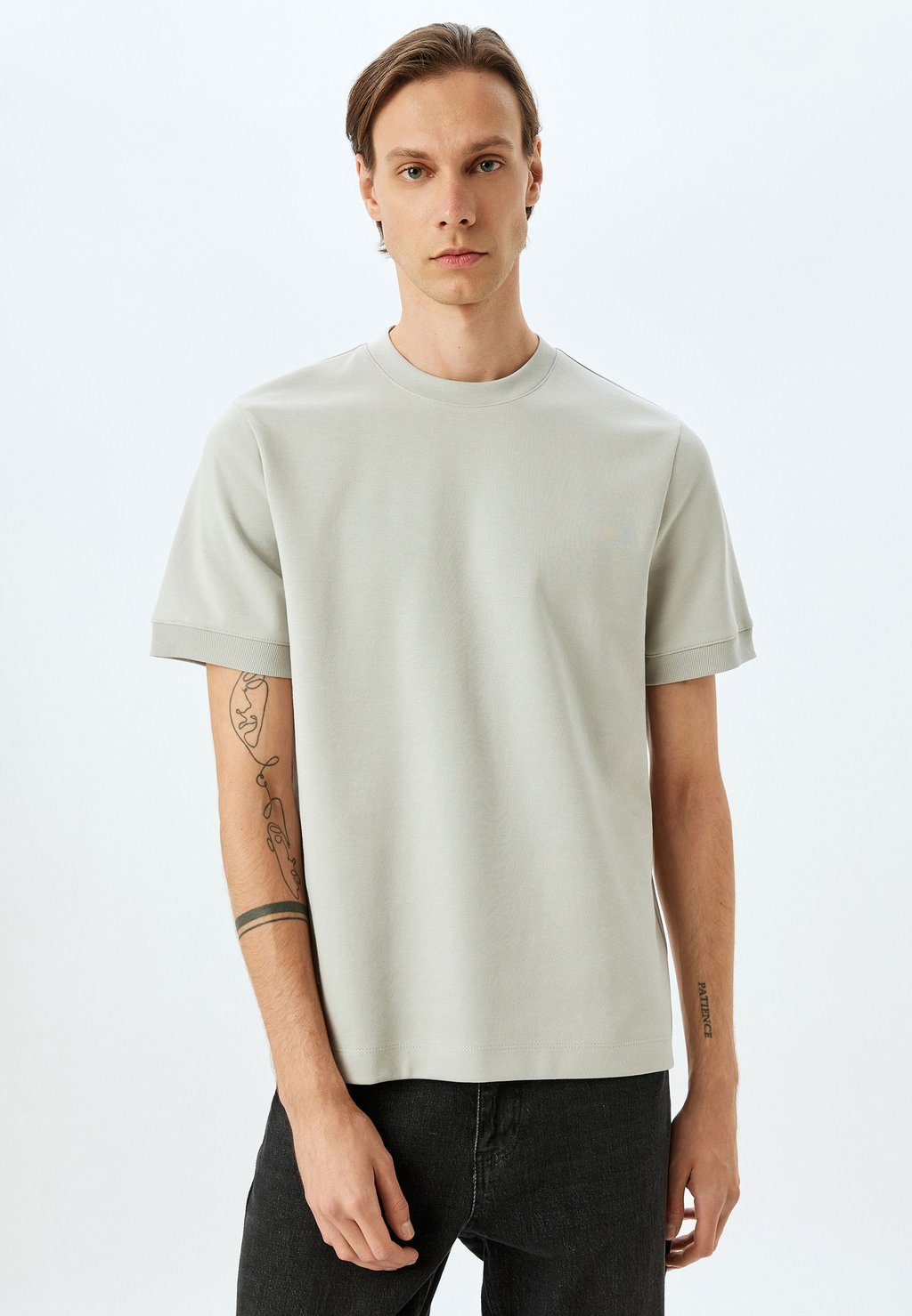 

Базовая футболка BOXY FIT Koton, серый