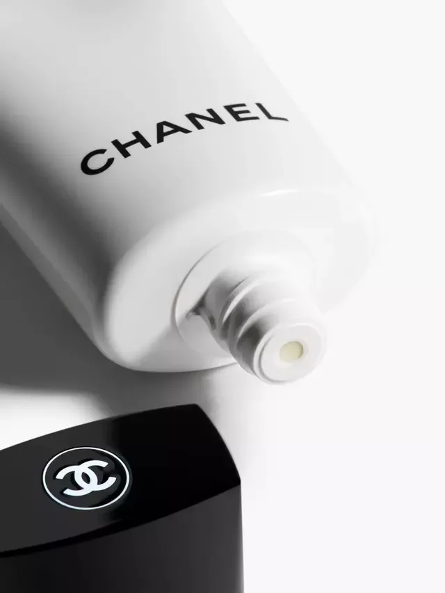 Сыворотка Chanel — Очищающий -пенка La Mousse Camellia в тюбике, 150 мл — фото 2