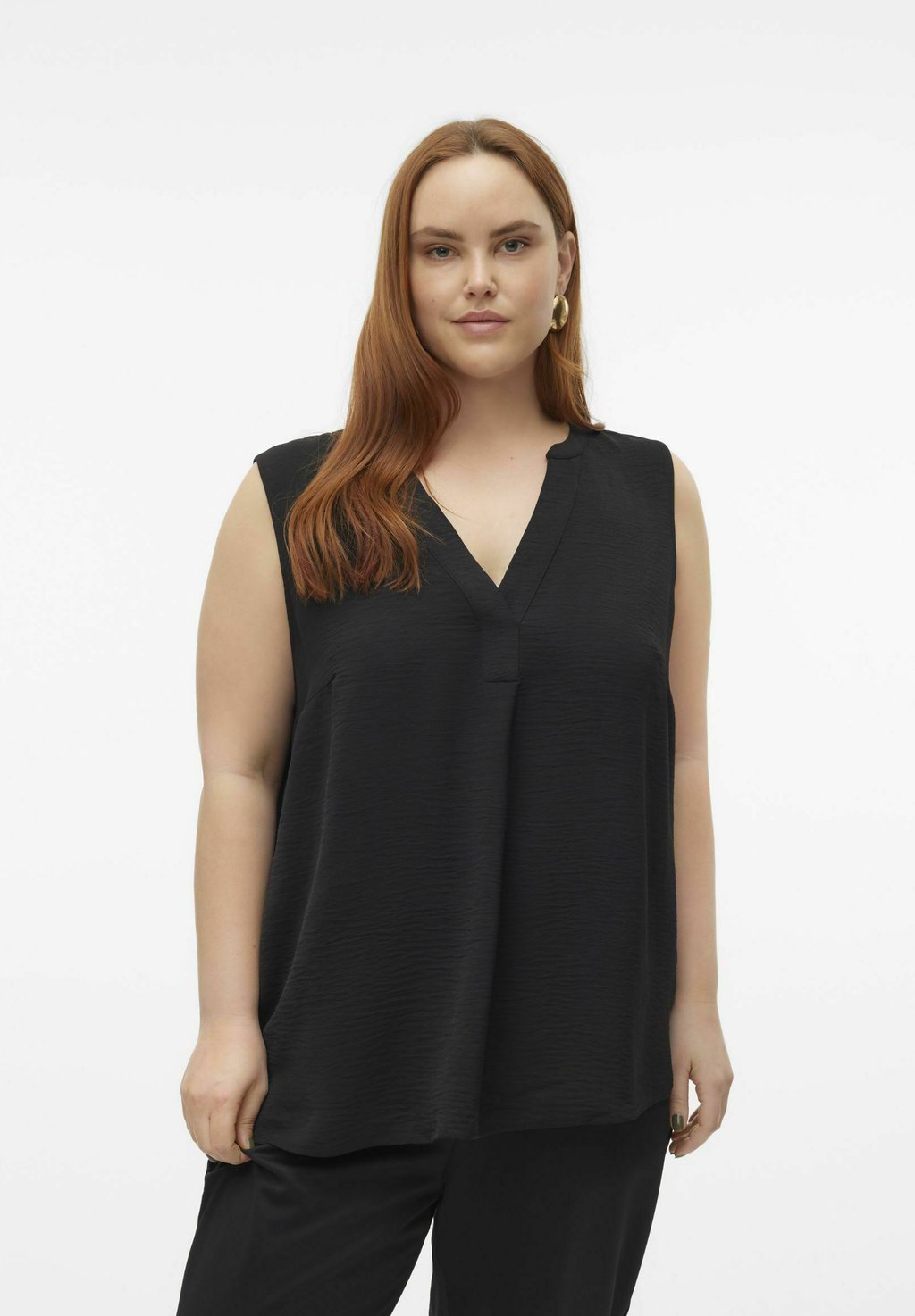 

Топ VMELVA Vero Moda Curve, черный