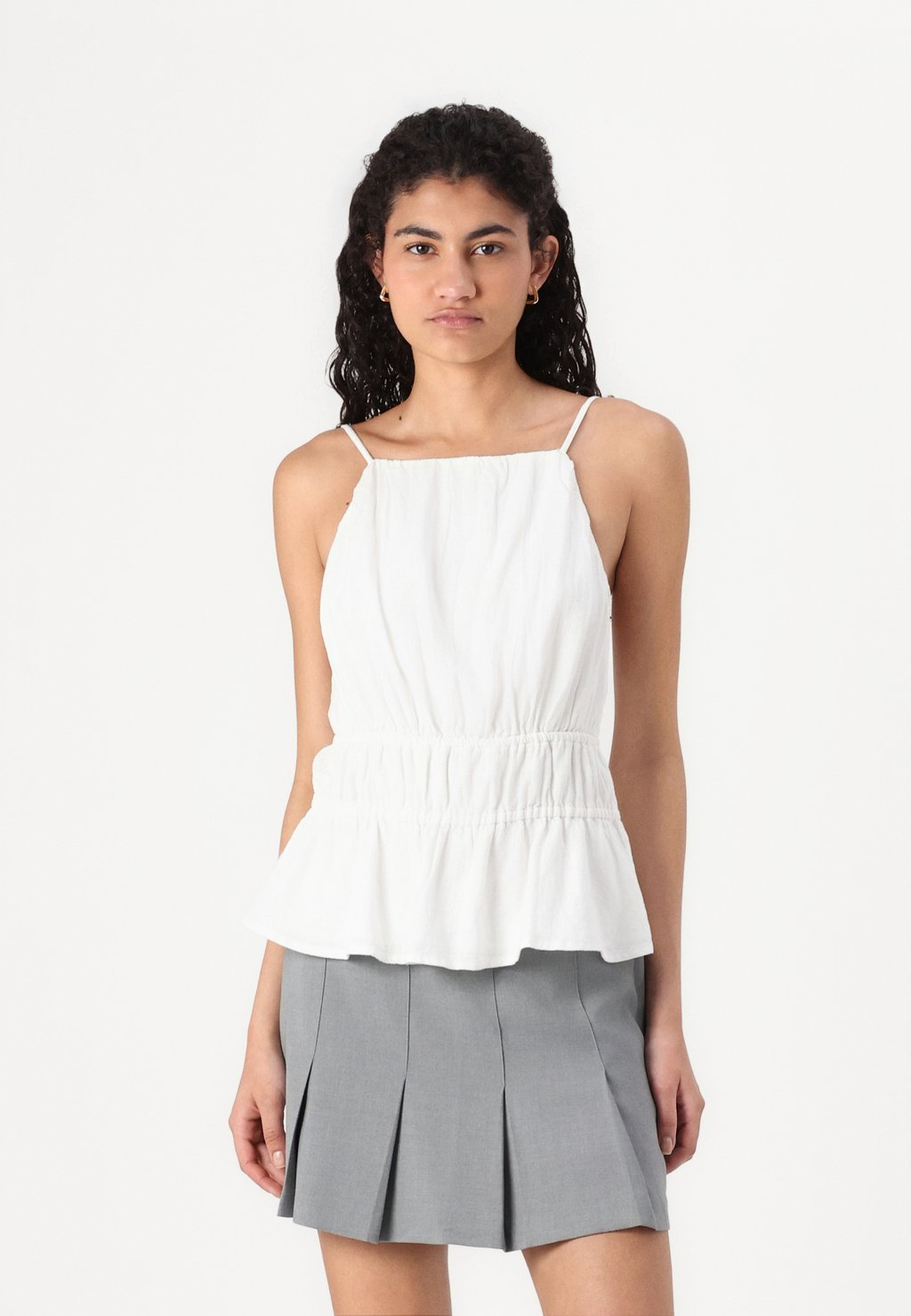 

Топ BARE HALTER Abercrombie & Fitch, белый