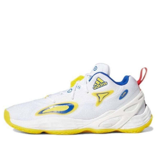 

Кроссовки демонстрируют Adidas, белый