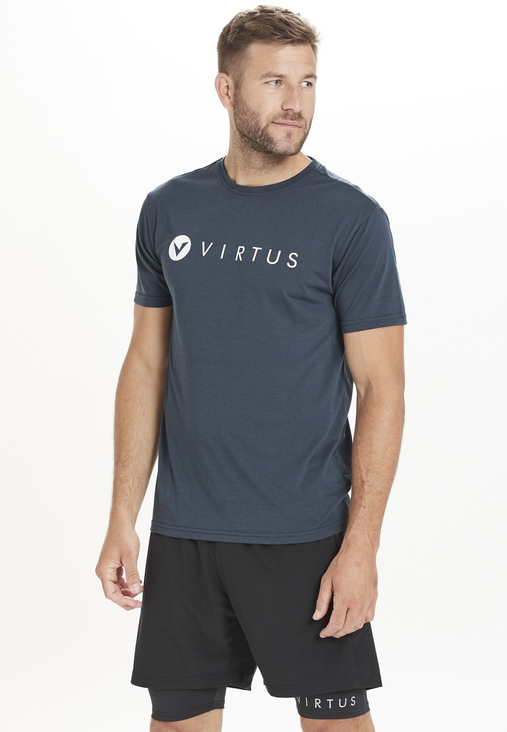 

Футболка с принтом LOGO TEE VIRTUS, цвет dark sapphire