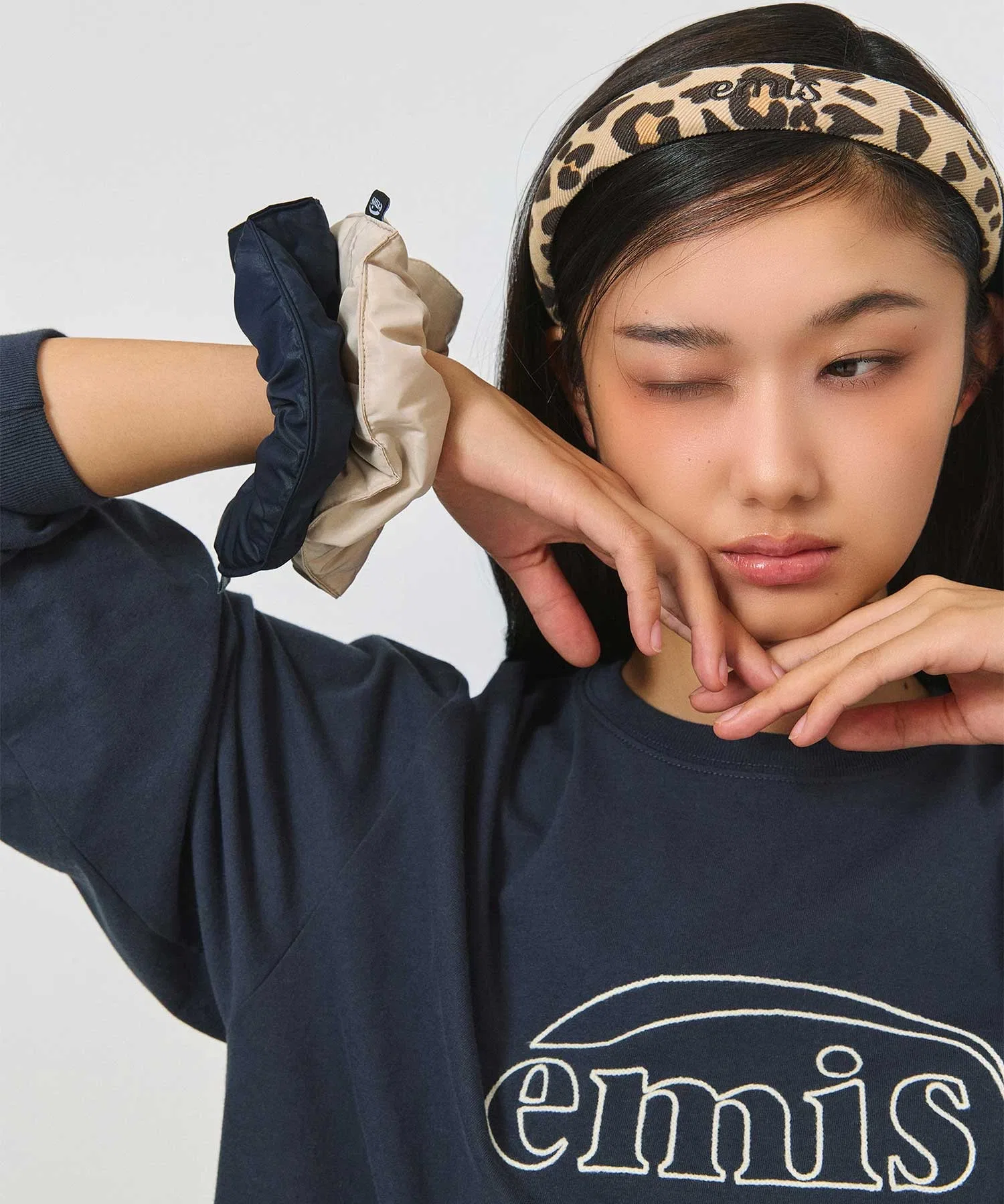 Резинка для волос Padded Scrunchie EMIS красный — фото 3