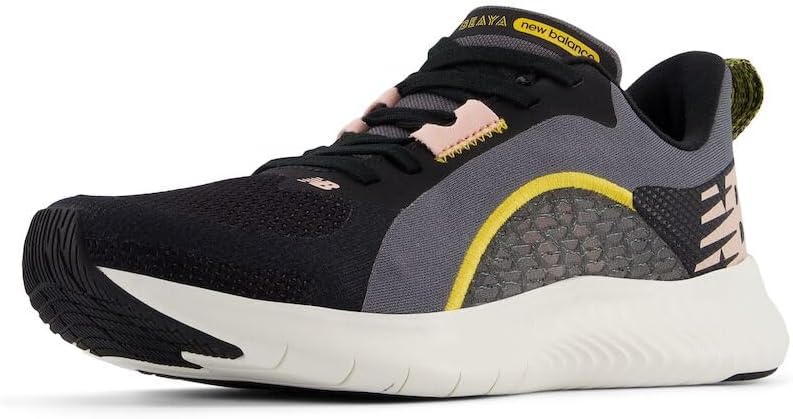 

Кроссовки для бега New Balance женские DynaSoft Beaya V1, Black/Filament Pink