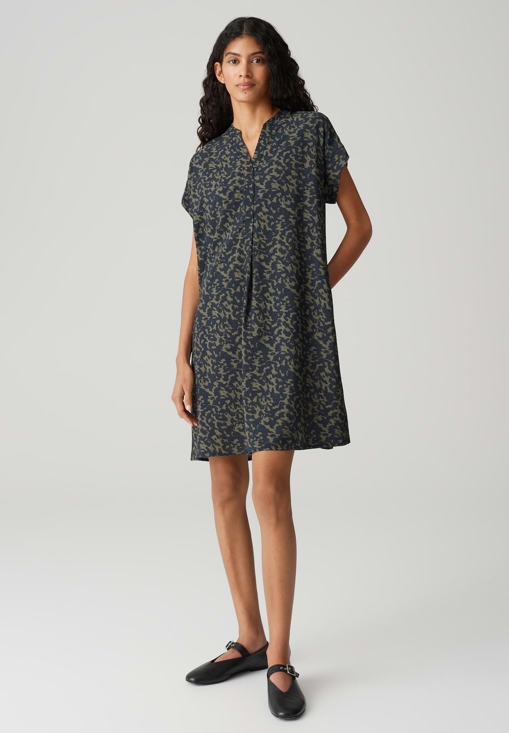 

Повседневное платье RELAXED FIT PRINT OPUS, темно-синий
