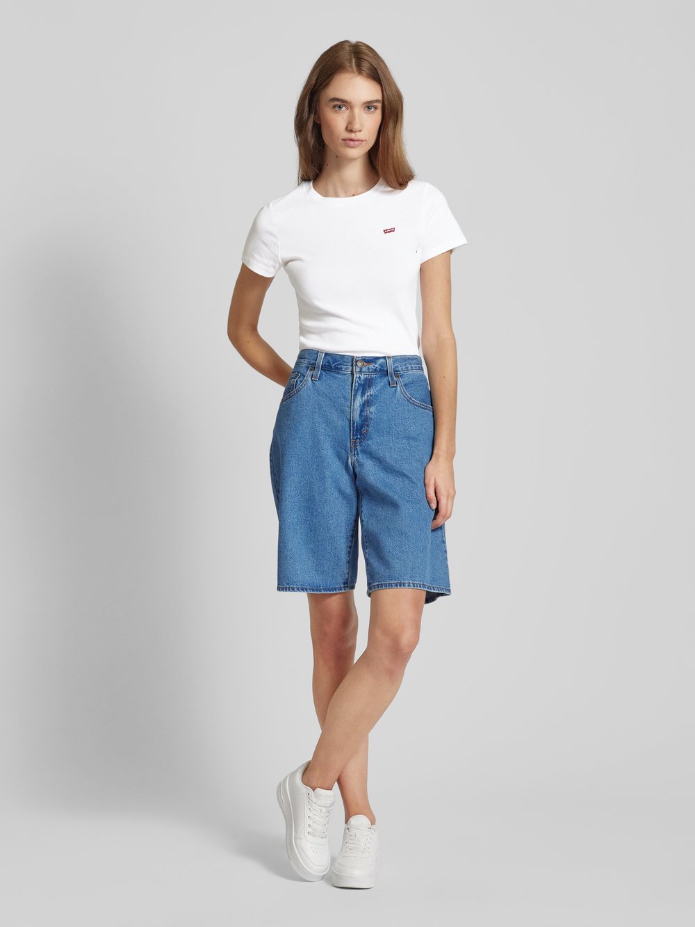

Футболка с этикеткой-значком модели «ESSENTIAL» Levi's, белый
