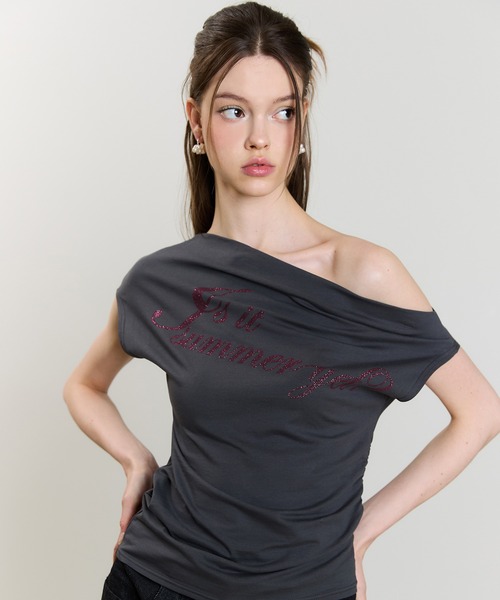 

Футболка с блестками и открытыми плечами LUVISTRUE