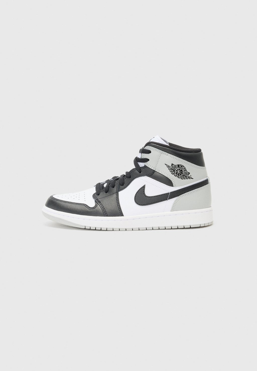 

Высокие кеды AIR JORDAN 1 MID, белый