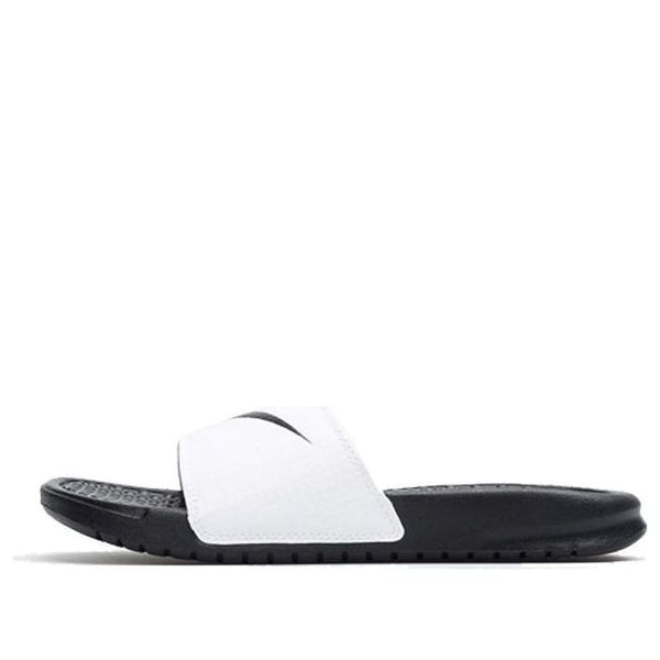 Тапочки klapki benassi swoosh 'black white' Nike, черный