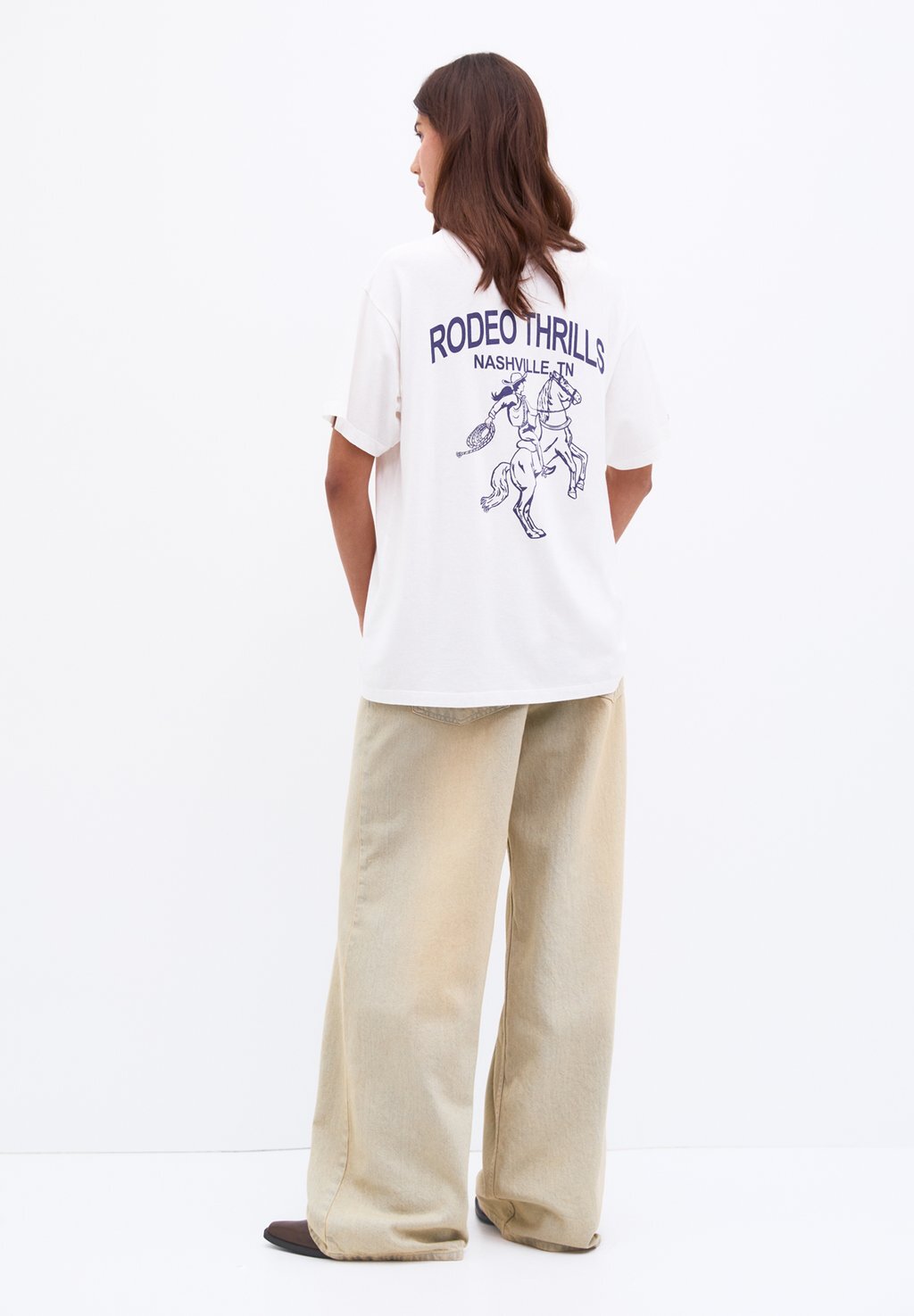 

Принт на футболке PULL&BEAR, белый