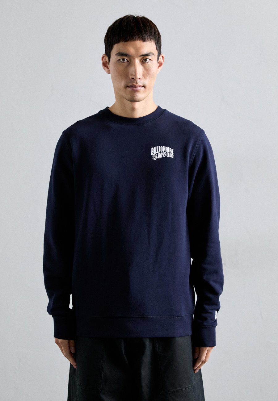 

Толстовка Billionaire Boys Club SMALL ARCH LOGO CREWNECK, Navy/White Logo/Dark Blue