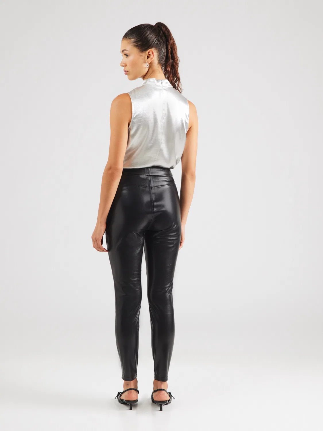 Брюки Boss Slim fit Taskin черного цвета — фото 3