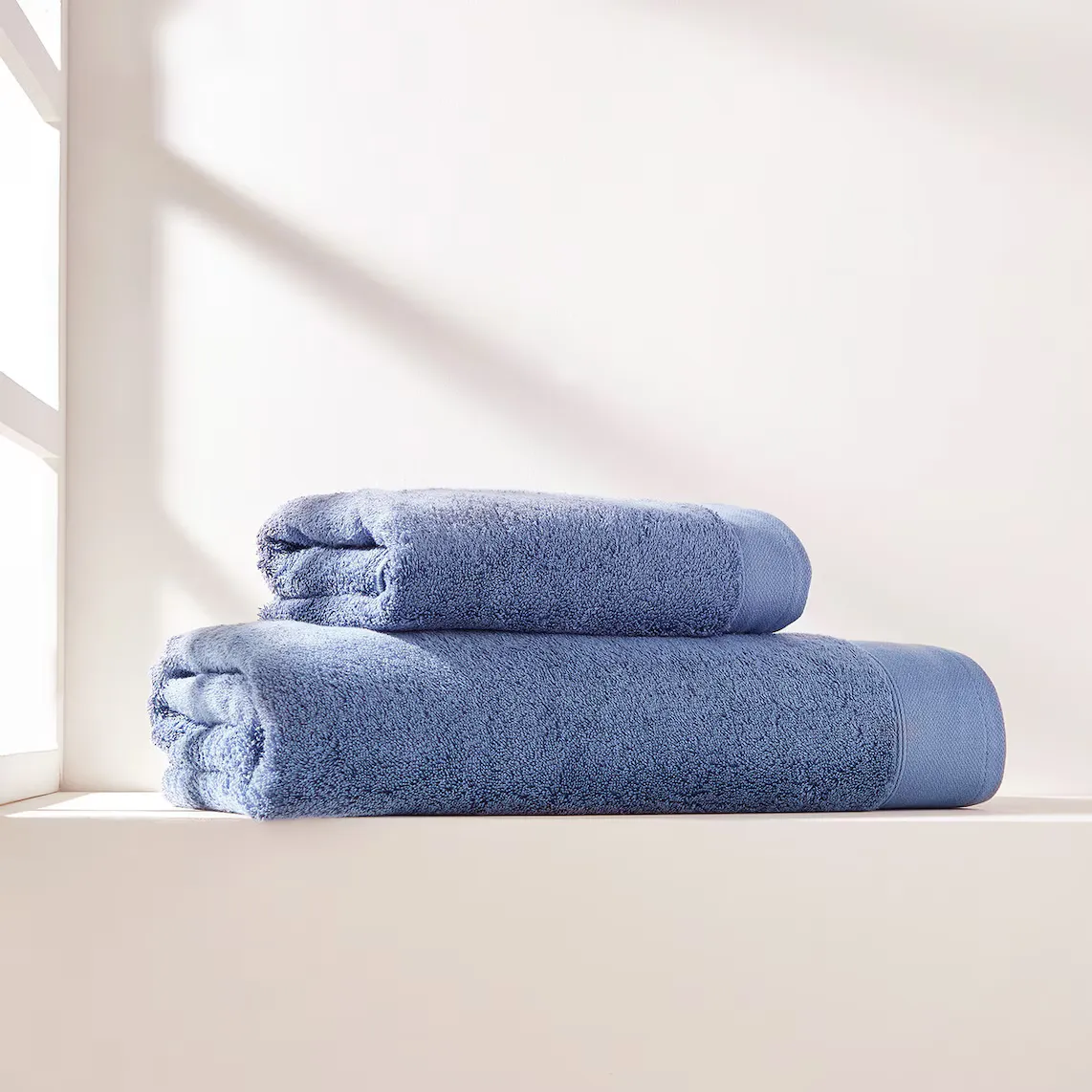 

Банное полотенце из хлопка и тенселя 650 гр/м2 Eris Soft Sheridan, синий