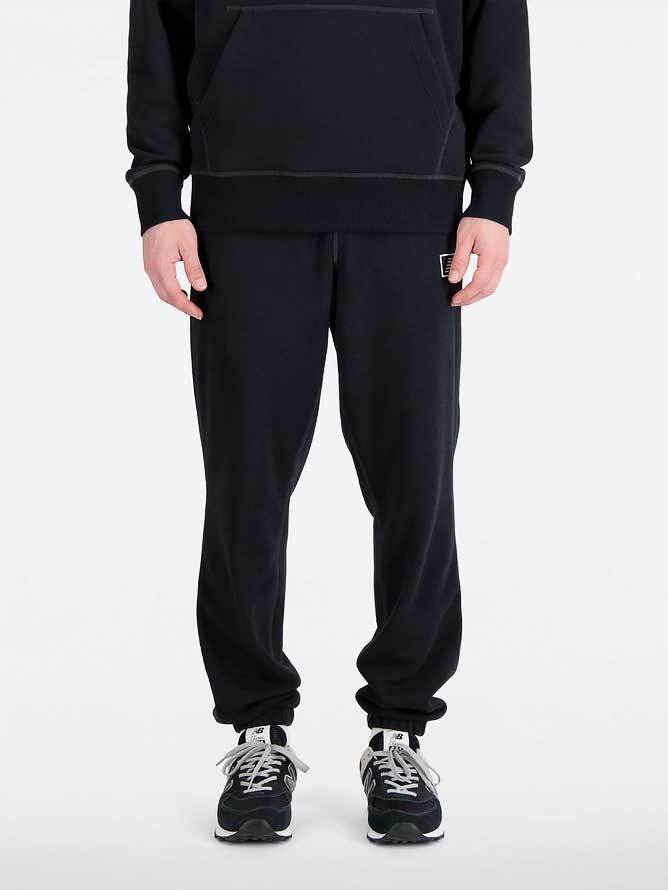 

Спортивные брюки New Balance PANT NB ESSENTIALS, черный