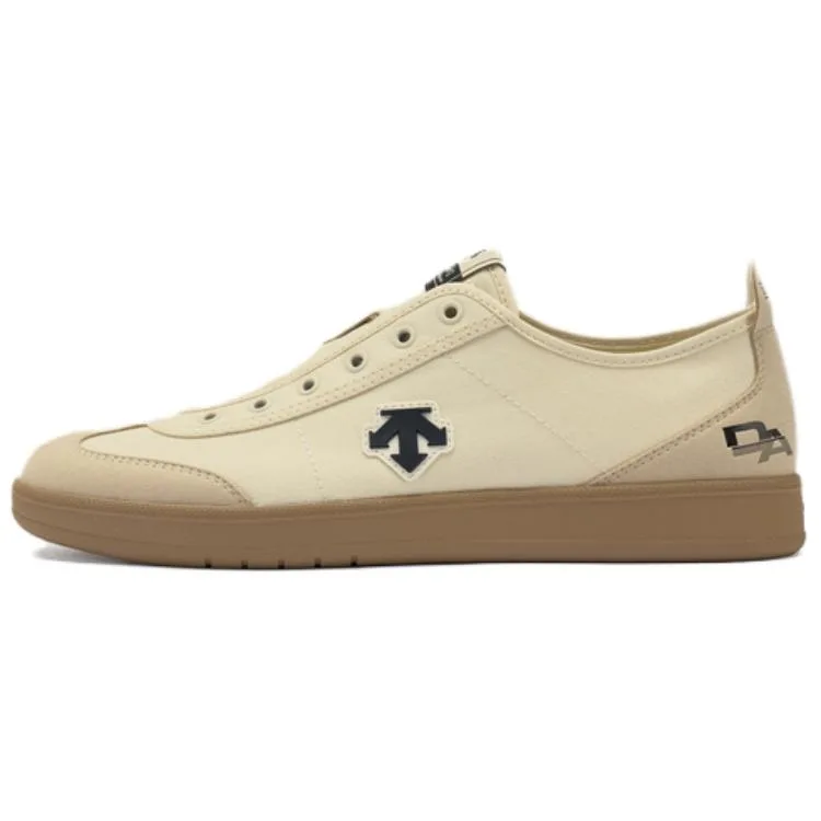 Chron Sports Casual Shoes мужские DESCENTE, cr-cream