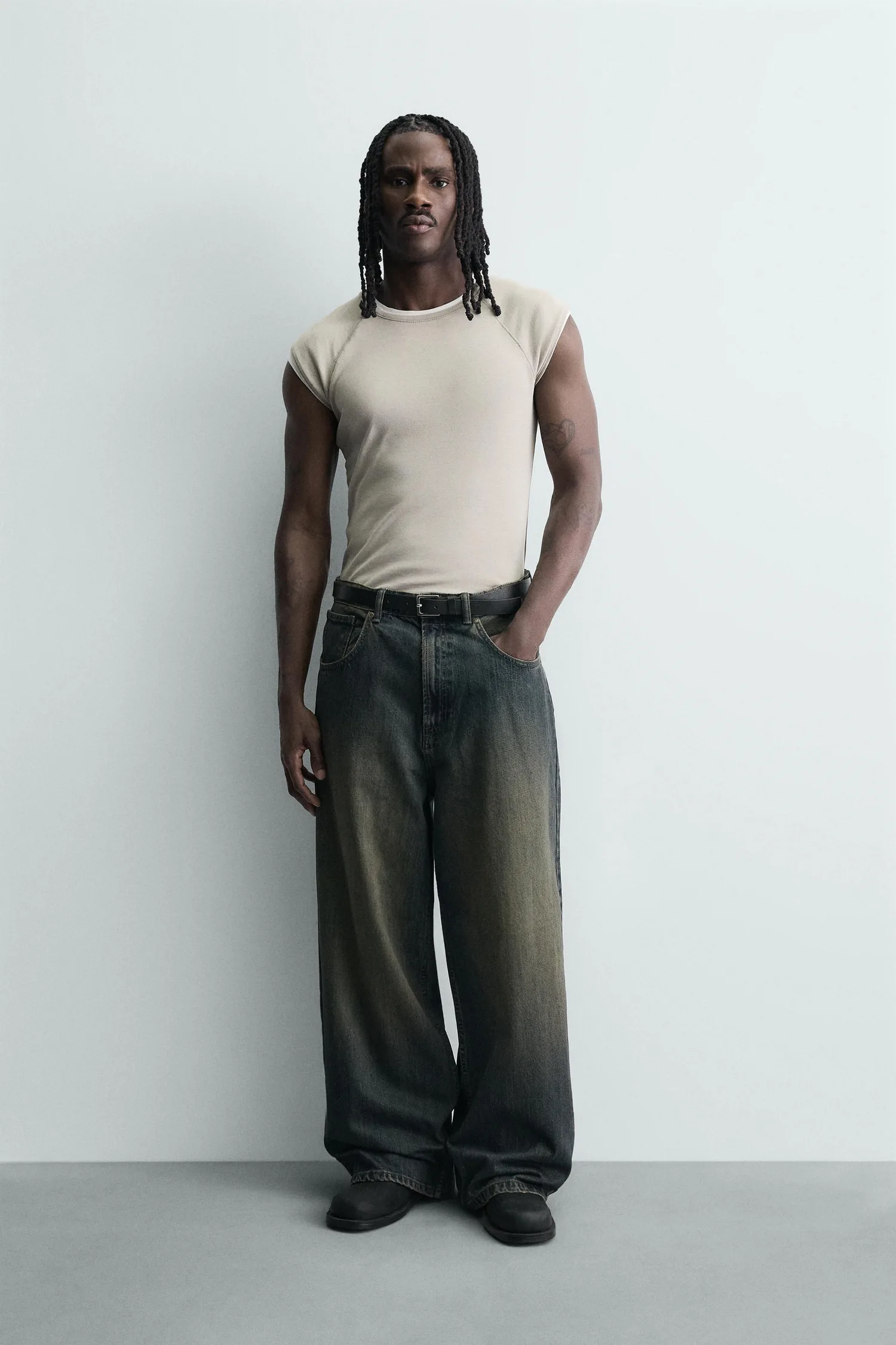 Рваные джинсы свободного кроя Zara, синий/зеленый