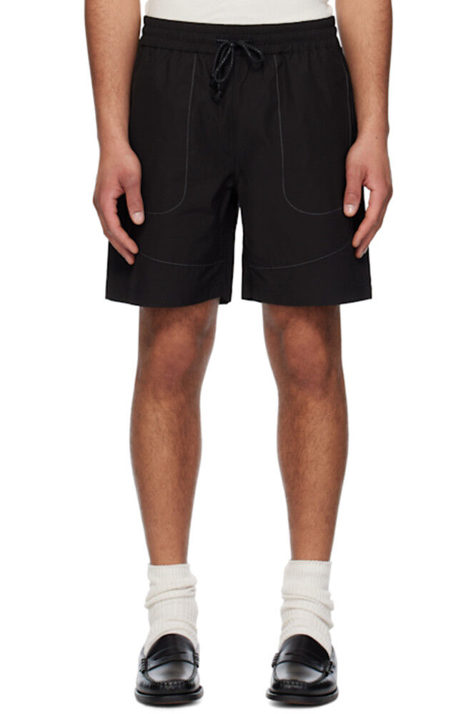 

Черные шорты для активного отдыха с контрастной строчкой COOR