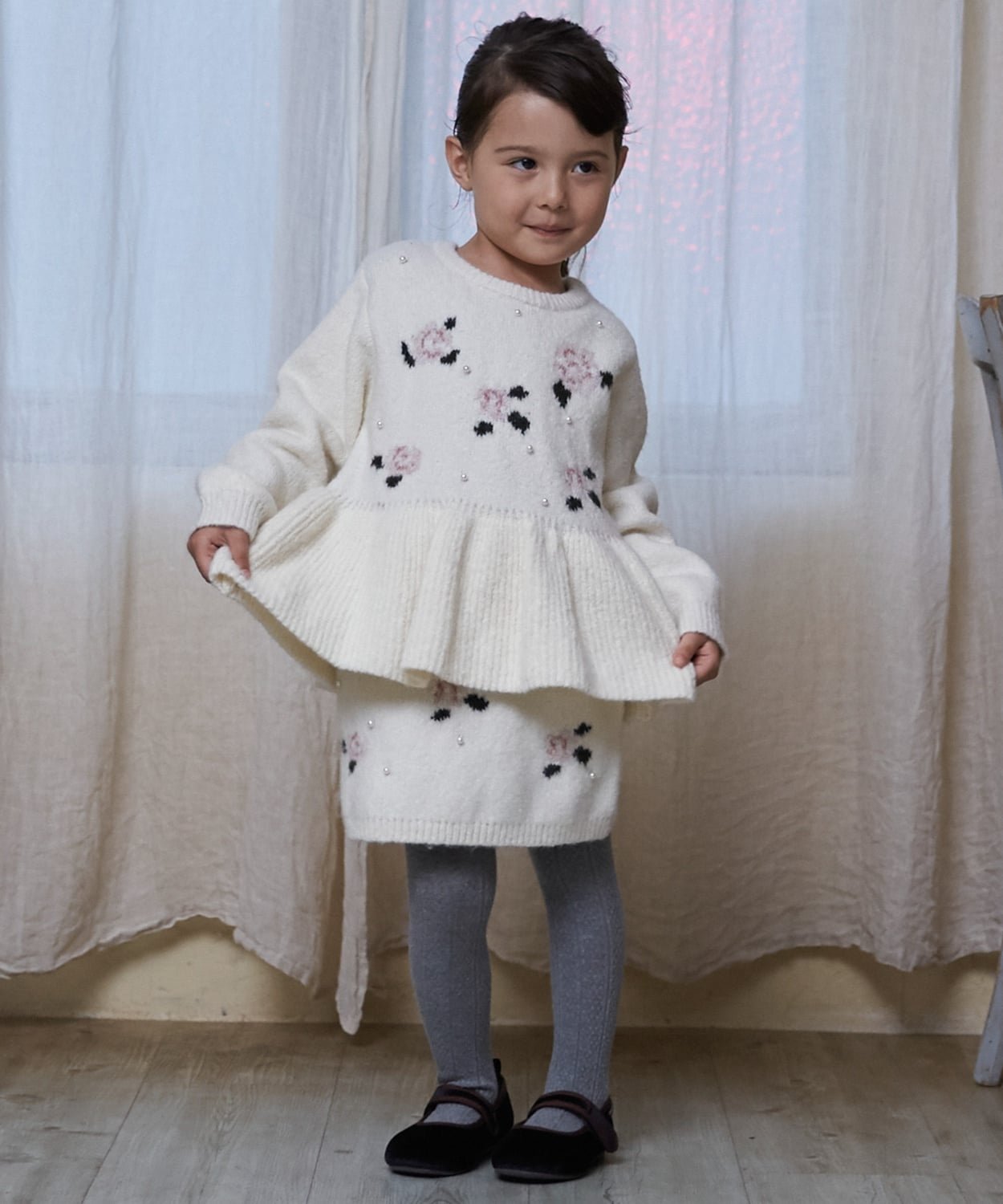 Вязаная юбка с цветочным жемчугом <Совместимость настроек> Petit main, Ivory
