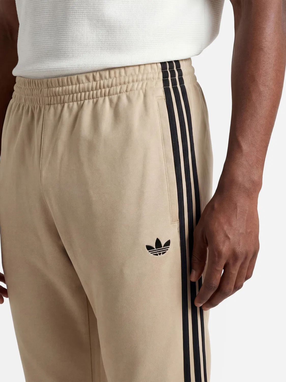 Зауженные брюки Adidas Originals кремового цвета — фото 4