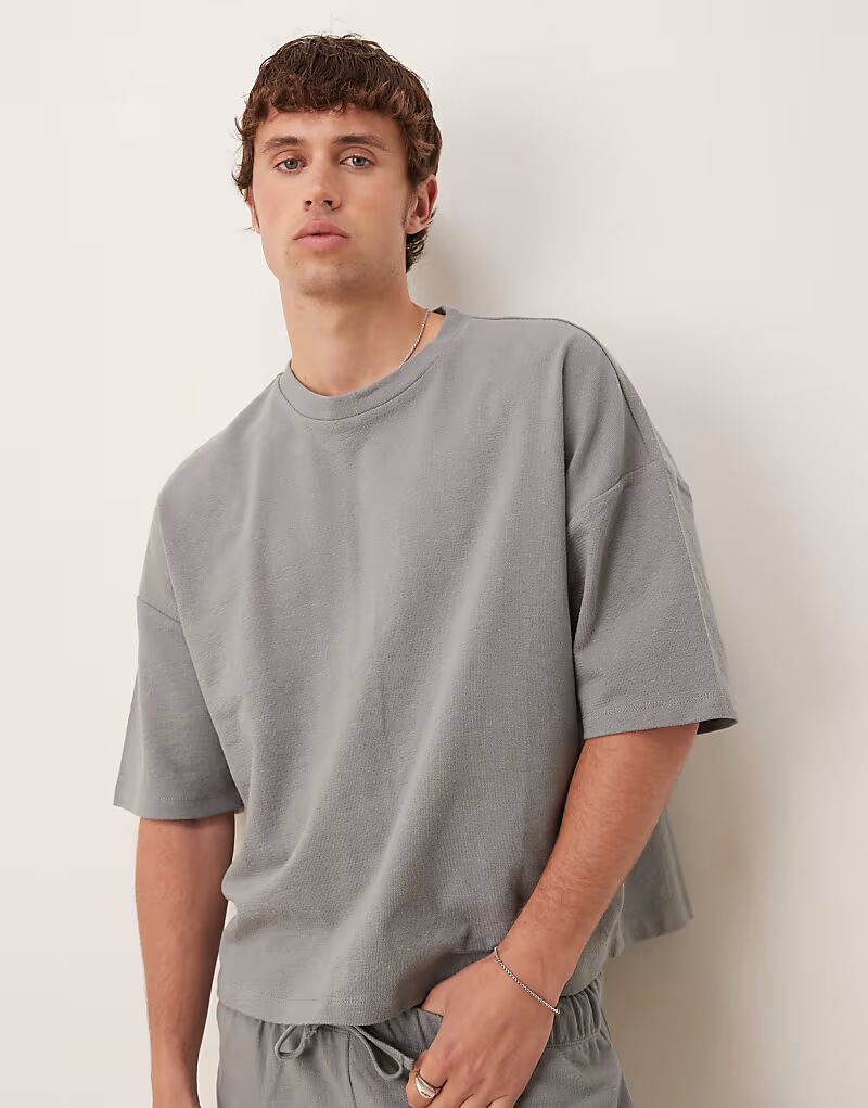 

Футболка свободного кроя ASOS DESIGN свободного кроя светло-зеленого цвета