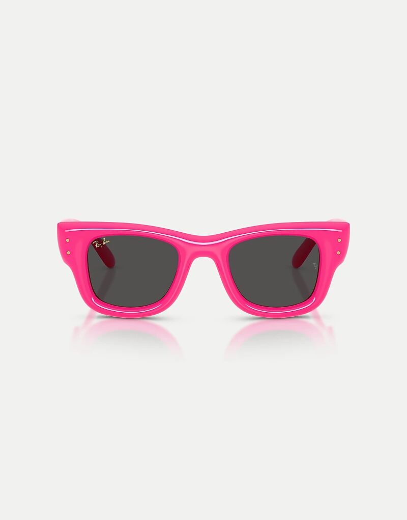 

Солнцезащитные очки Ray-Ban Wayfarer квадратной формы с черными линзами цвета фуксии