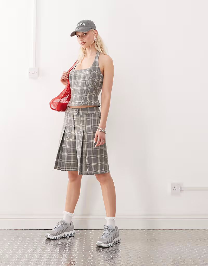 

Приталенный клетчатый кюлот в нескольких цветах Collusion