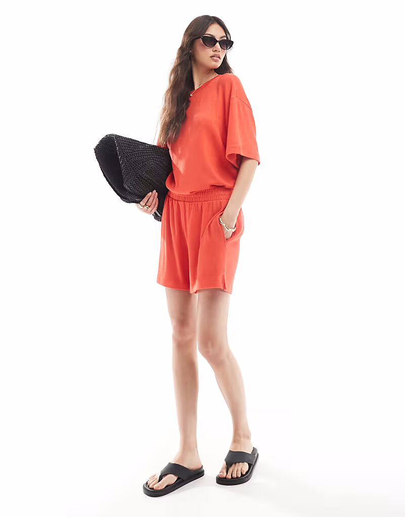 

Короткий трикотажный комбинезон ASOS DESIGN красного цвета