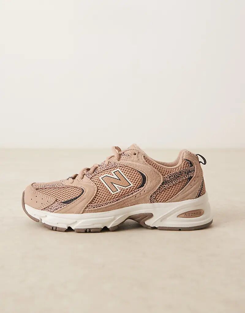 Кроссовки New Balance 530 светло-коричневого цвета с леопардовым принтом — фото 2