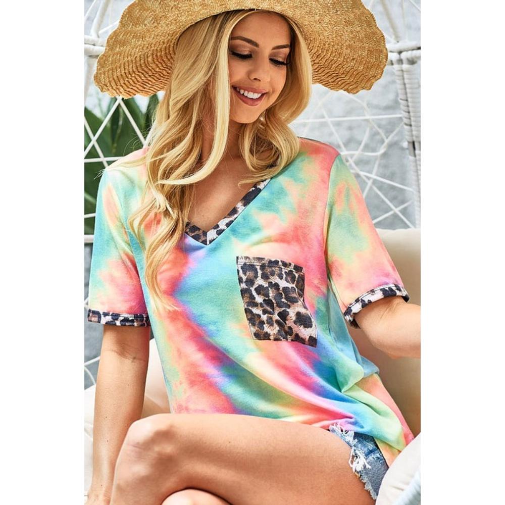 

Топ с V-образным вырезом и принтом в стиле тай-дай, с накладным карманом спереди TRUEDAMES, pastel tiedye