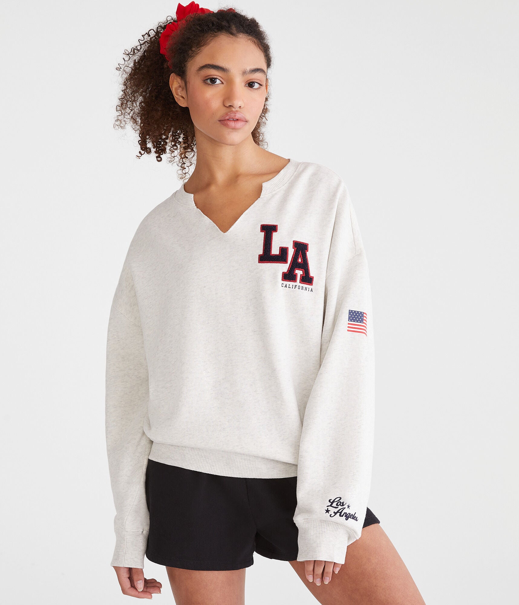 

Aeropostale La California Свитшот с V-образным вырезом, Lightest Heather Gry