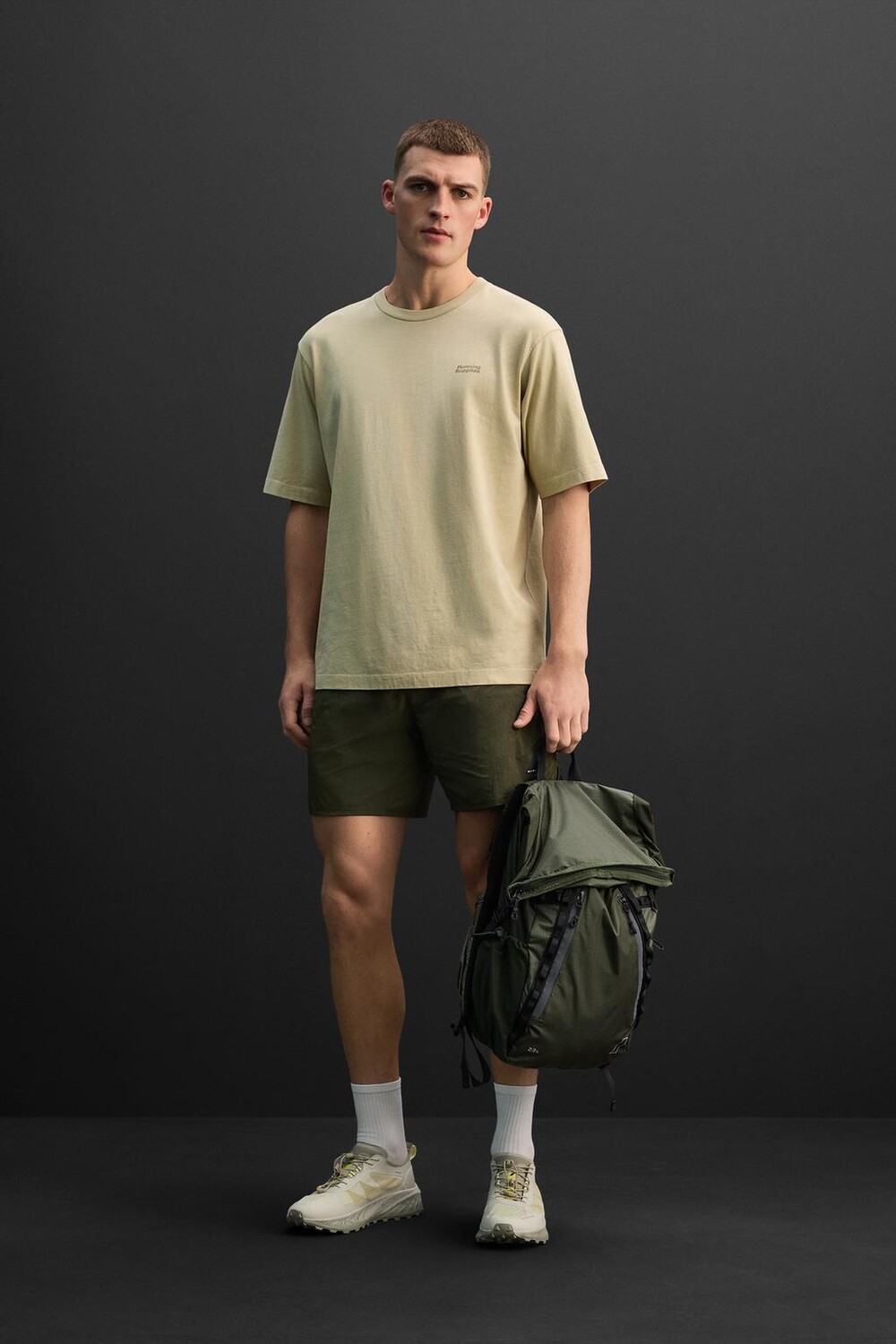 

Футболка с контрастным принтом ZARA, светло-зеленый