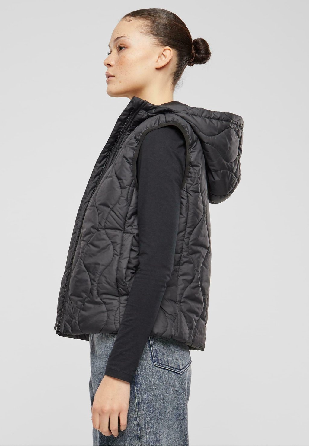 

Жилет SUPER PUFFER Urban Classics, черный
