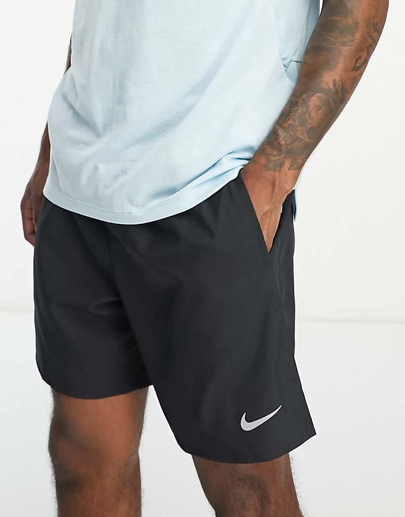 

Nike Running — Challenger Dri-FIT — черные 7-дюймовые шорты