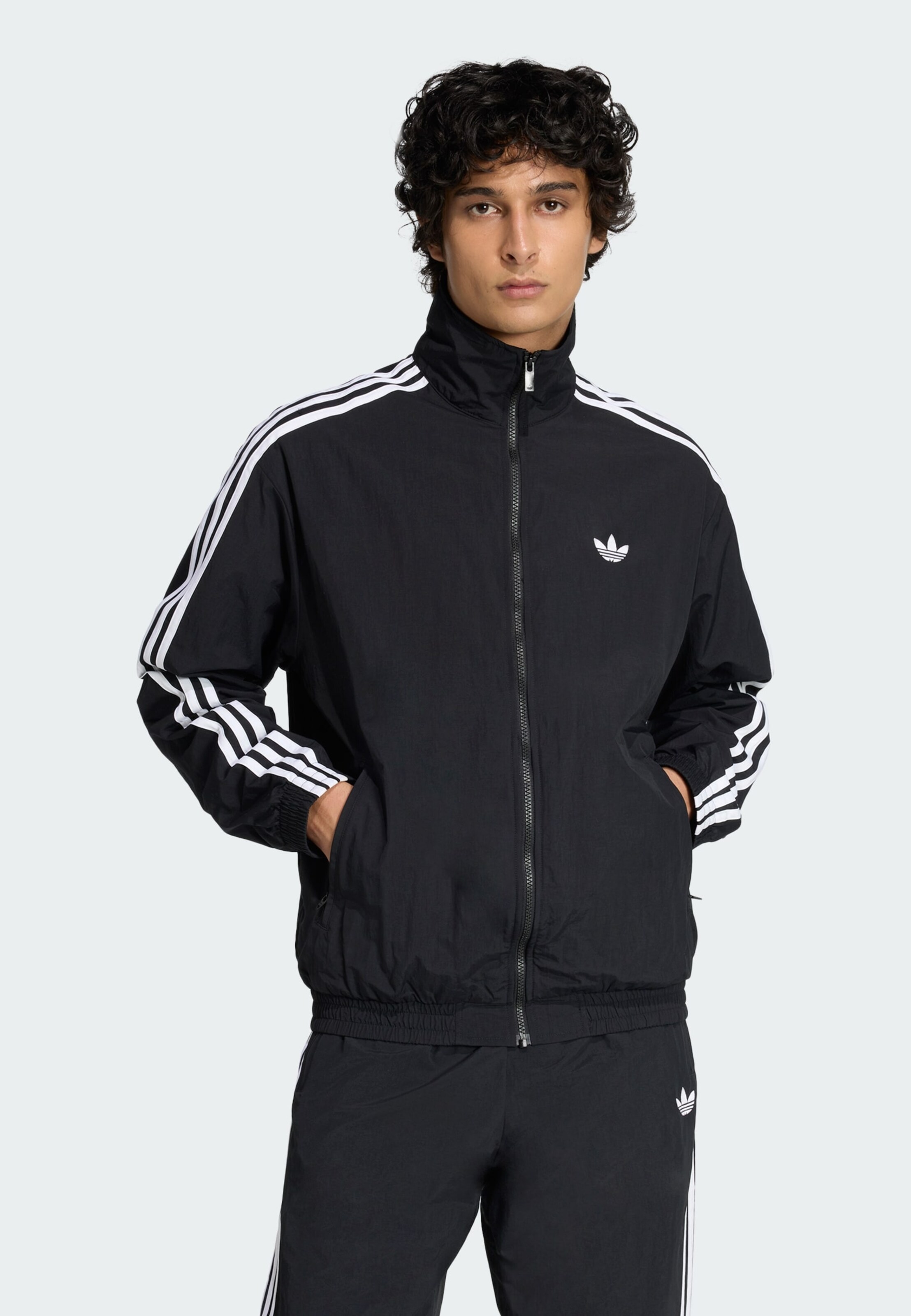 Adidas Originals Куртка межсезонная 'Firebird' в черном цвете — фото 2