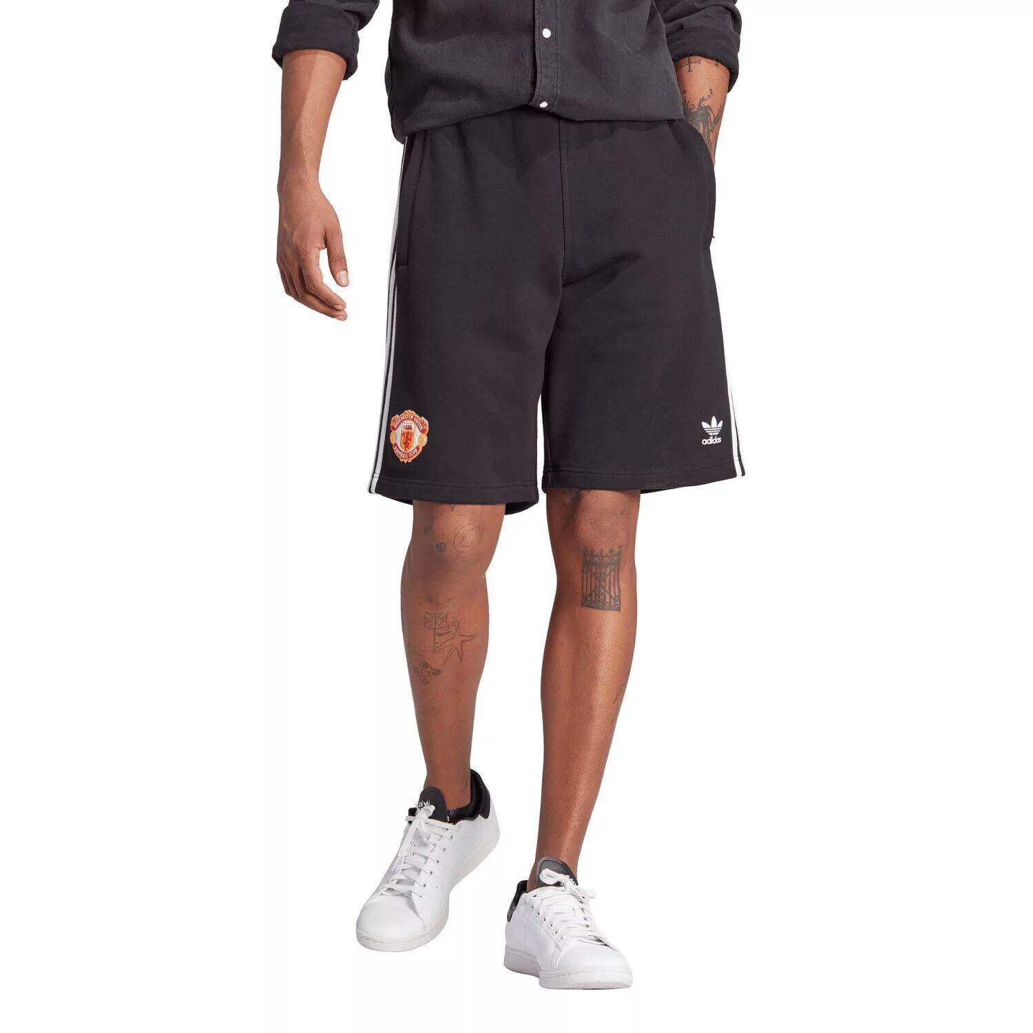 

Мужские черные шорты Adidas Originals Manchester United