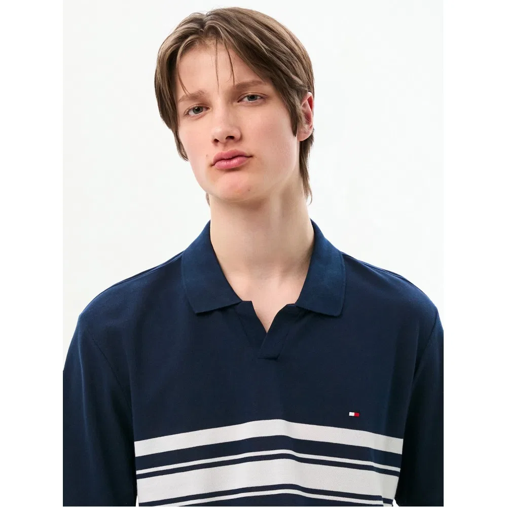 Мужская синяя рубашка-поло Tommy Hilfiger с открытым воротником — фото 4